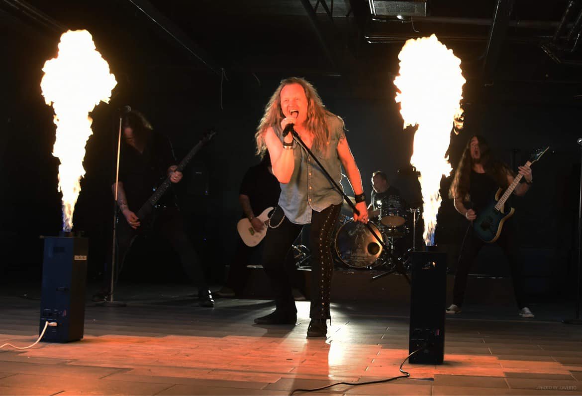 The Lightbringer of Sweden: Banda sueca de Power Metal lança vídeo clipe da faixa “Strike Back”