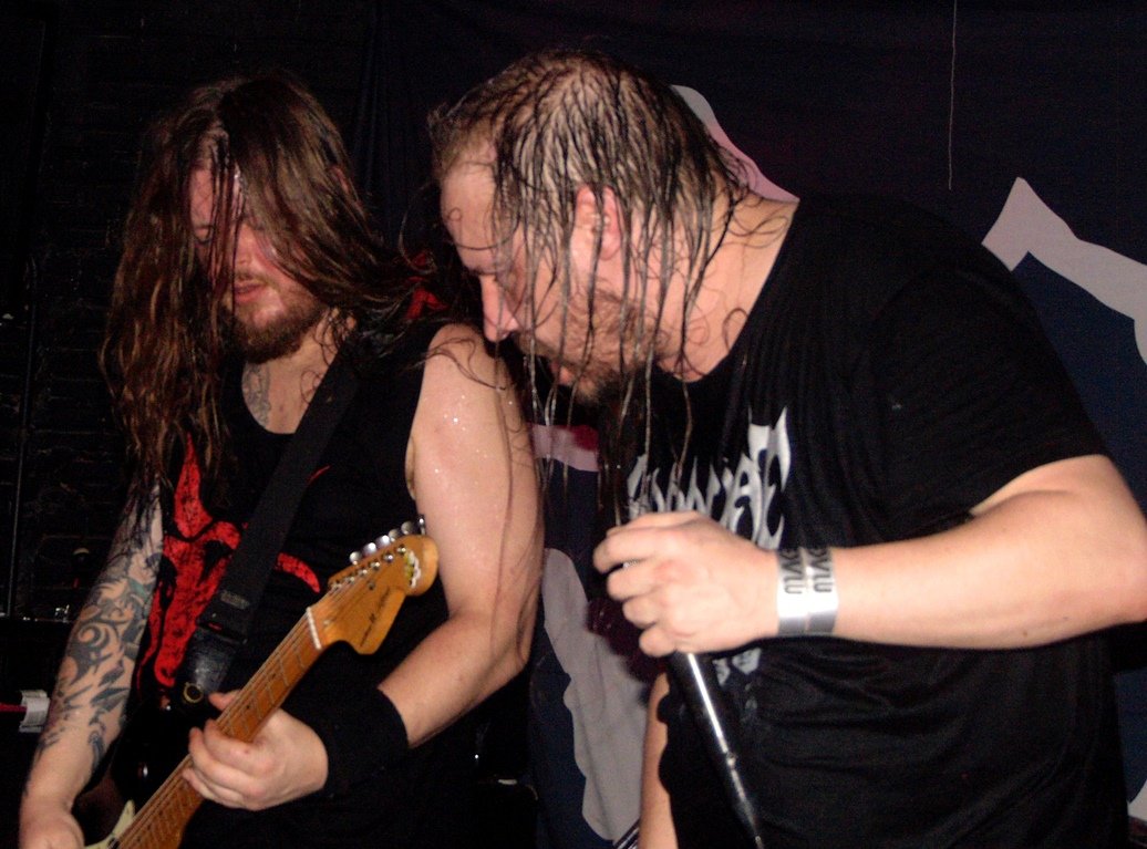 Entombed: “Ainda estou de luto, foi um golpe horrível”, lamenta Nico Elgstrand sobre L.G. Petrov